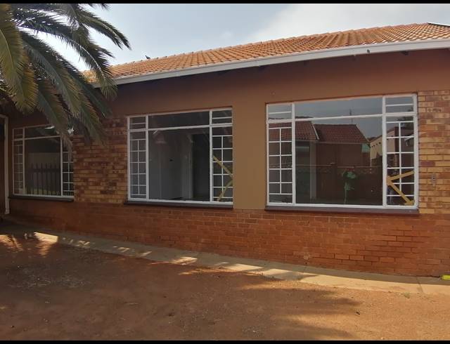 3 BEDROOM FREESTANDING SOLD IN RANDLESPARK